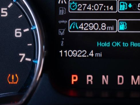 Used 2011 Ford F150 XLT w/ XLT Chrome Pkg image 18