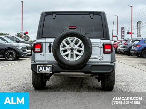 Used 2023 Jeep Wrangler Unlimited Sport AWD/4WD image 5
