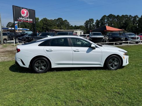 Used 2022 Kia K5 LXS FWD image 2