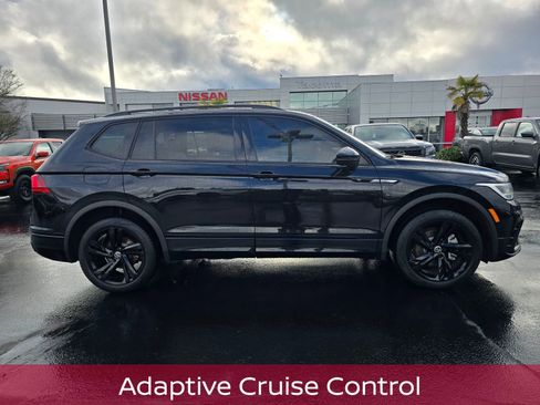 Used 2023 Volkswagen Tiguan SE R-Line image 7