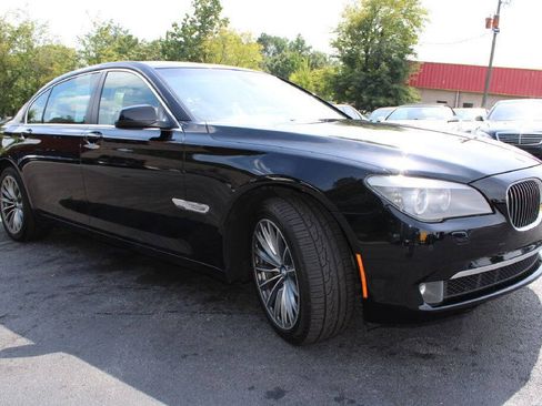 Used 2011 BMW 740Li RWD image 3