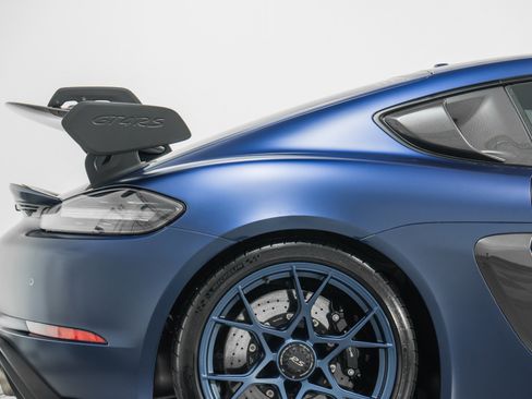 Used 2023 Porsche 718 Cayman GT4 RS RWD image 40