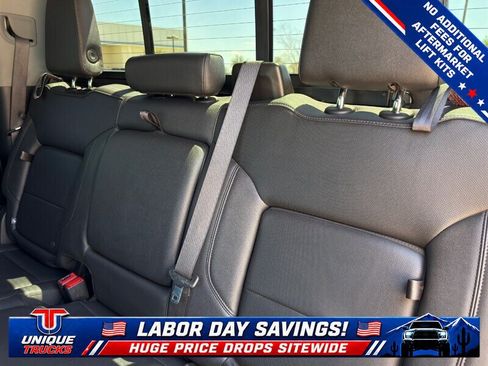 Used 2024 Chevrolet Silverado 2500 LTZ w/ LTZ Convenience Package AWD/4WD image 24
