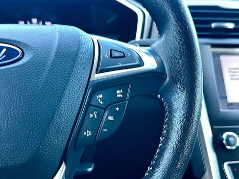 Used 2019 Ford Fusion SE w/ Equipment Group 151A image 28