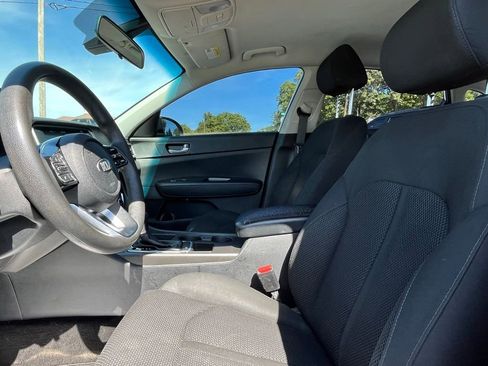 Used 2019 Kia Optima LX FWD image 16