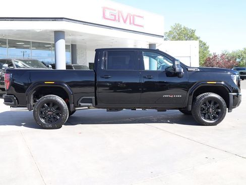 New 2026 GMC Sierra 3500 AT4 w/ AT4 Premium Plus Package AWD/4WD image 7