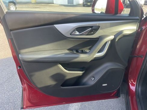 Used 2019 Chevrolet Blazer LT w/ Sun and Wheels Package image 4