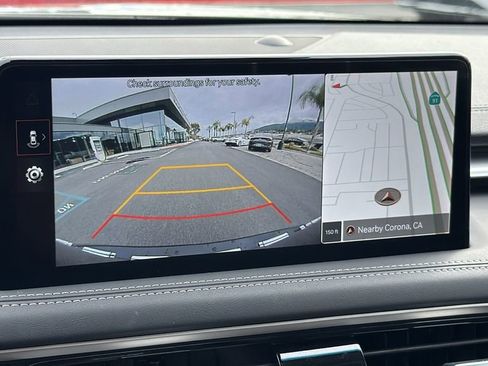 Used 2026 Genesis G70 2.5T image 17