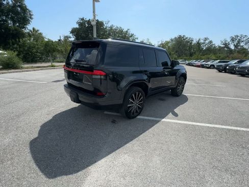 Used 2025 Lexus GX 550 w/ Accessory Package (2T) AWD/4WD image 8