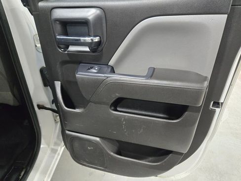 Used 2019 Chevrolet Silverado 2500 W/T image 12