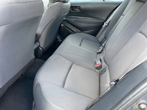 Used 2023 Toyota Corolla LE image 7