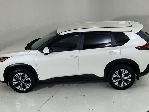 Certified 2023 Nissan Rogue SV image 16