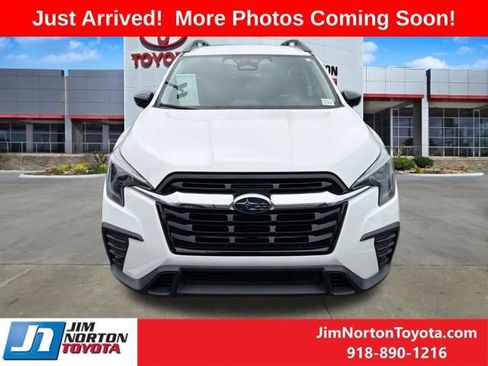 Used 2024 Subaru Ascent Limited AWD/4WD image 2
