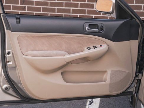 Used 2003 Honda Civic Hybrid Sedan image 7