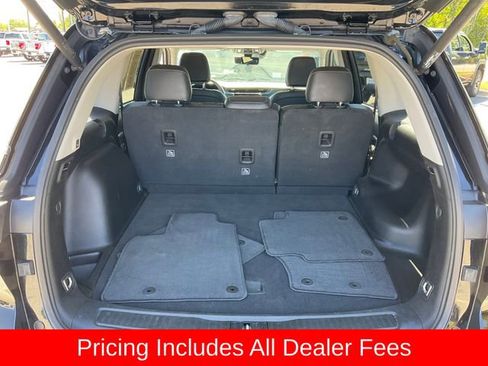 Used 2023 Jeep Grand Cherokee Limited w/ Luxury Tech Group II AWD/4WD image 18