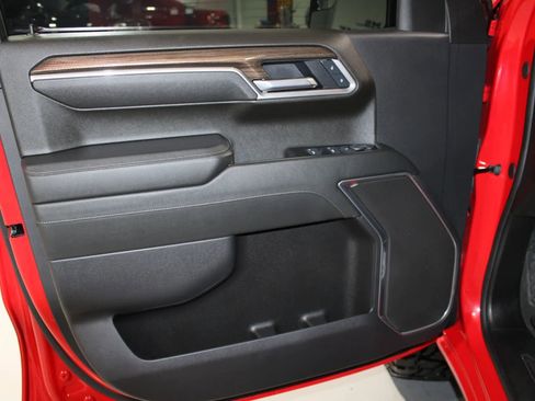 Used 2025 Chevrolet Silverado 1500 LT image 14