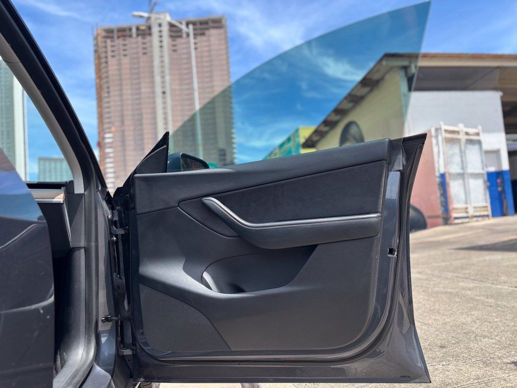 Used 2021 Tesla Model Y 2WD image 15