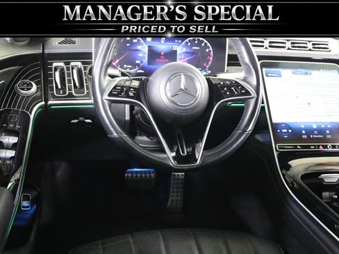 Used 2022 Mercedes-Benz S 500 4MATIC w/ AMG Line Package image 27