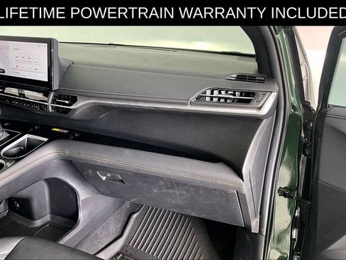 Used 2025 Toyota Sienna XLE Woodland Edition AWD/4WD image 19