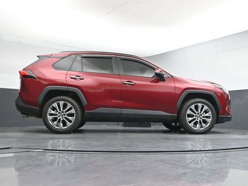 Used 2022 Toyota RAV4 Limited FWD image 26