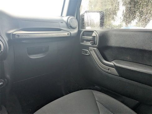 Used 2017 Jeep Wrangler Unlimited Sport image 18