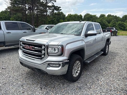 Used 2018 GMC Sierra 1500 SLT w/ SLT Premium Package AWD/4WD image 10