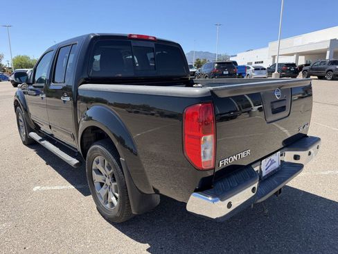 Used 2019 Nissan Frontier SL AWD/4WD image 3