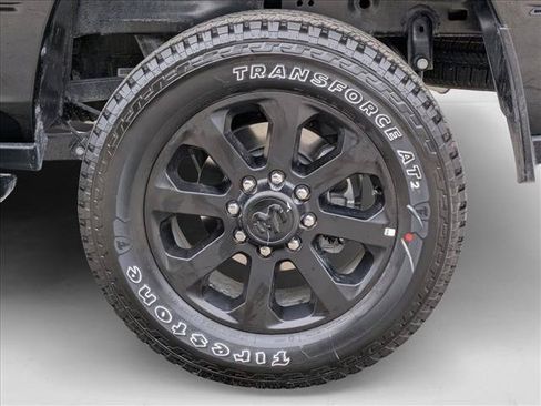 New 2026 RAM 2500 Big Horn AWD/4WD image 9