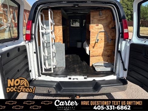 Used 2018 Chevrolet Express 2500 w/ Driver Convenience Package RWD image 26