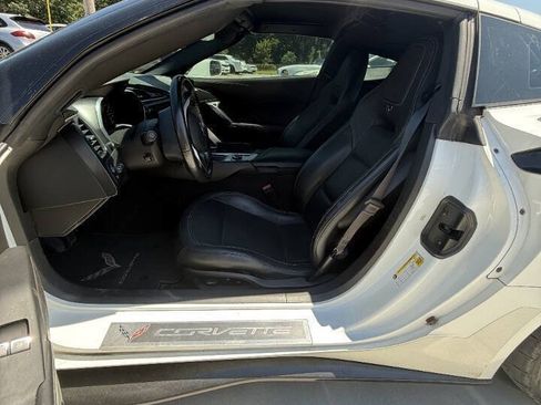 Used 2017 Chevrolet Corvette Stingray Coupe RWD image 10