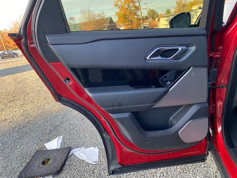 Used 2020 Land Rover Range Rover Velar R-Dynamic S image 16