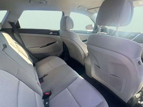Used 2016 Hyundai Tucson SE image 9