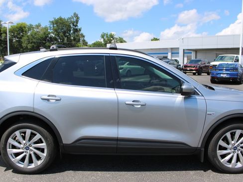 Used 2021 Ford Escape Titanium w/ Titanium Elite Package AWD/4WD image 11