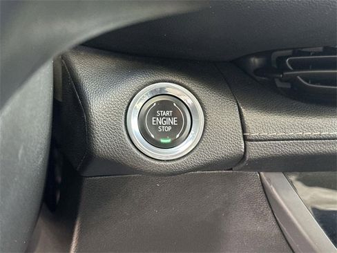 Used 2022 Buick Envision Essence w/ Safety Package image 15