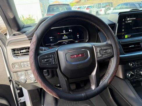 Used 2024 GMC Yukon XL AT4 w/ AT4 Premium Plus Package AWD/4WD image 24