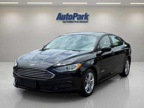 Used 2018 Ford Fusion S FWD image 3