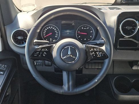 Certified 2025 Mercedes-Benz Sprinter 2500 image 12