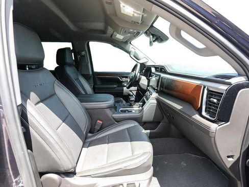 Used 2024 GMC Sierra 1500 Denali AWD/4WD image 23