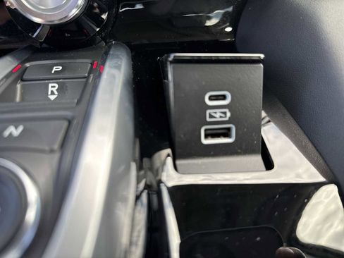 Used 2023 Acura MDX SH-AWD w/ Technology Package image 29