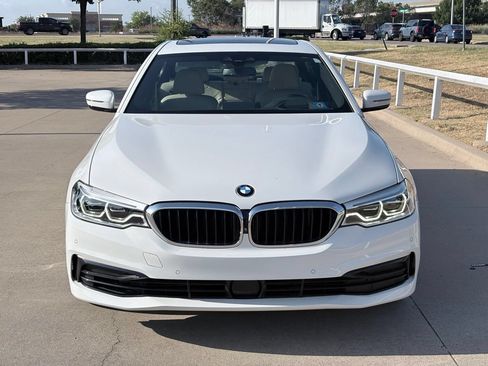 Used 2019 BMW 540i w/ Premium Package RWD image 2