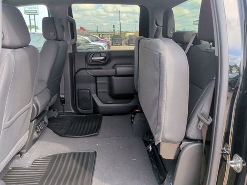 New 2026 Chevrolet Silverado 2500 Custom w/ Custom Value Package image 31