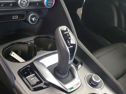 Used 2024 Alfa Romeo Giulia Ti w/ Active Assist Plus Package AWD/4WD image 41