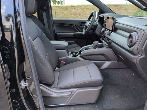 New 2026 Chevrolet Colorado Trail Boss AWD/4WD image 25