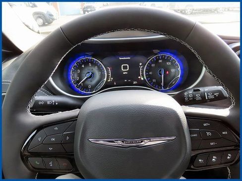 New 2026 Chrysler Pacifica Select w/ S Appearance Package image 15