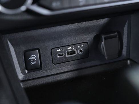 Used 2024 Nissan Sentra SV image 20