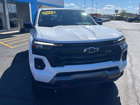 Used 2024 Chevrolet Colorado Z71 w/ Z71 Convenience Package 2 image 8