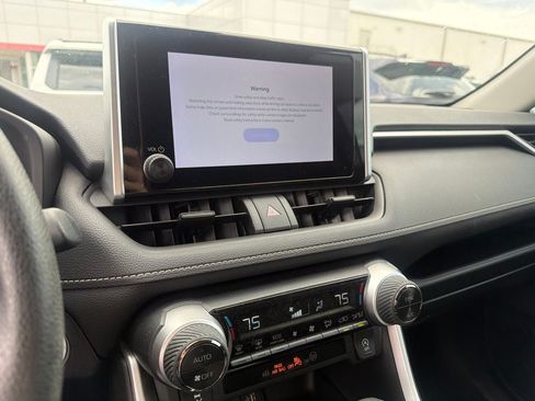 Used 2023 Toyota RAV4 XLE FWD image 9