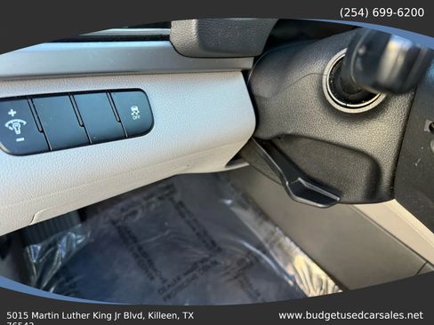Used 2017 Hyundai Elantra SE FWD image 9
