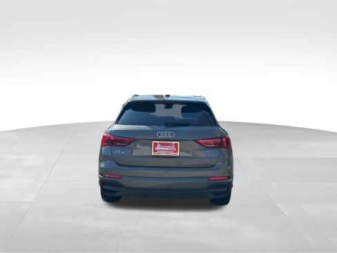 Used 2025 Audi Q3 2.0T Premium image 4