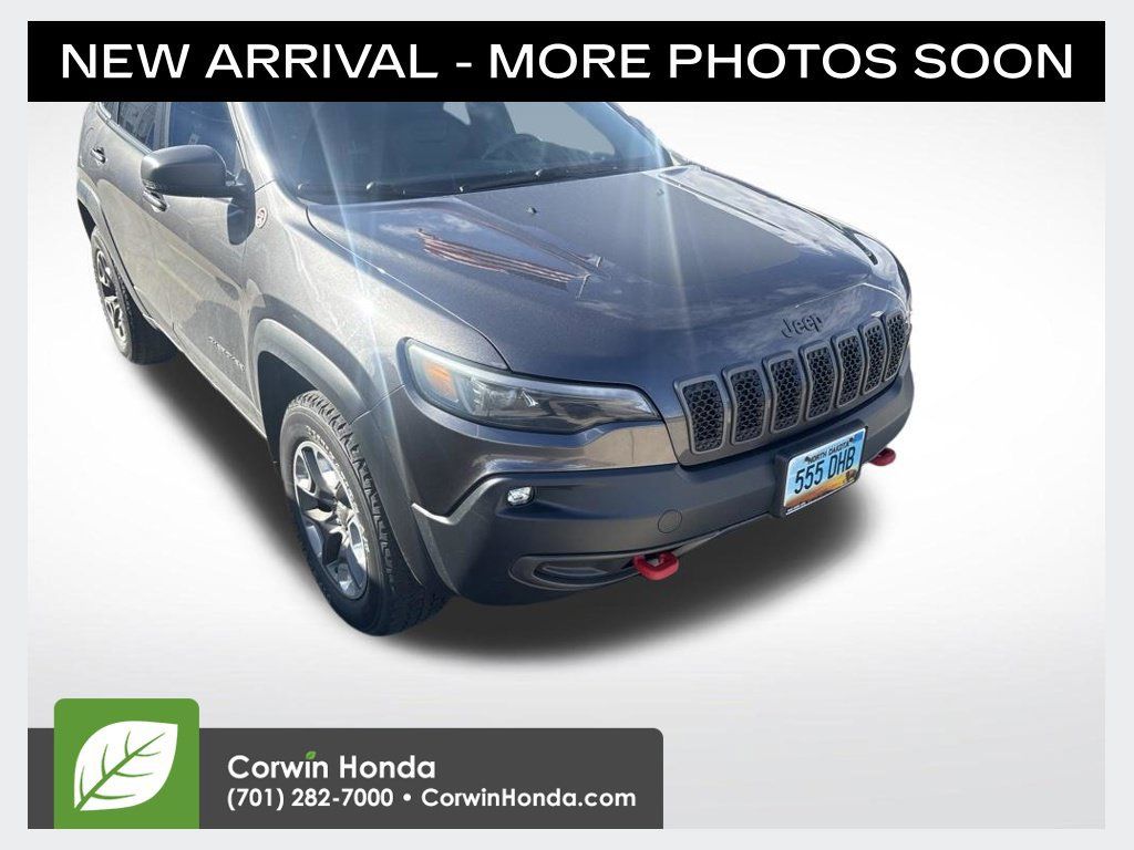 Used 2019 Jeep Cherokee Trailhawk w/ Cold Weather Group AWD/4WD 360° Tour